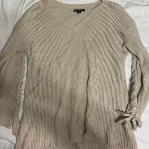 American Eagle Sweater | M